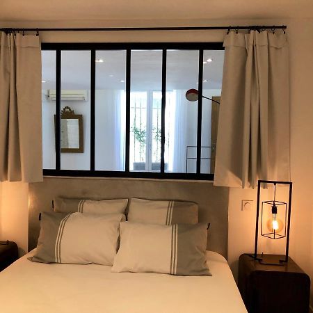 Le 26 Apartment Nimes Bagian luar foto