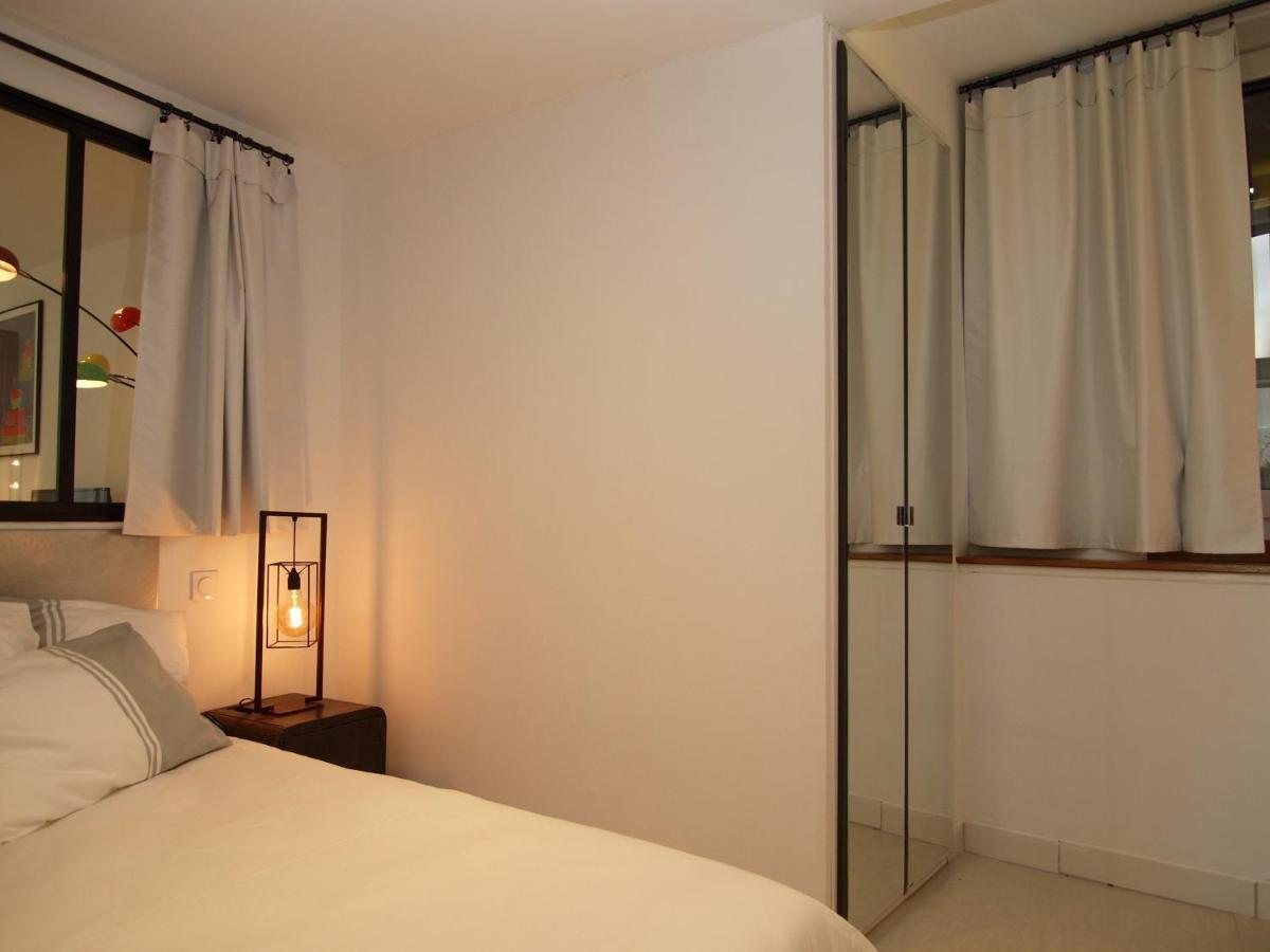 Le 26 Apartment Nimes Bagian luar foto